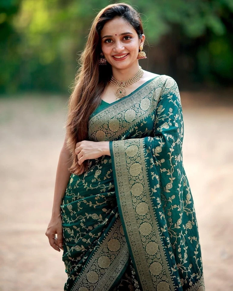 Bollywood Organic Banarasi LichiI Silk Wedding Wear Designer Saree With Blouse 11-SS