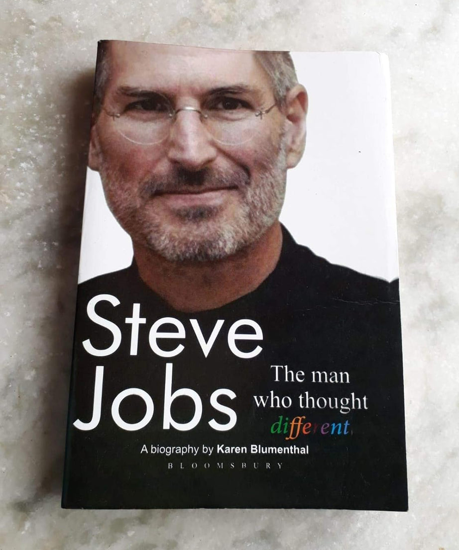 Steve Jobs The Man Who Thought Different ( Paperback )