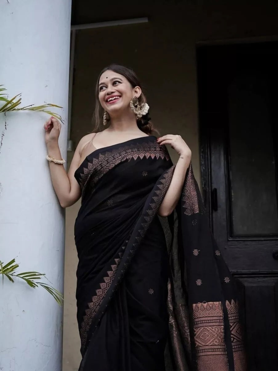 Women's Classic Indian Banarasi Soft Silk Saree With Blouse