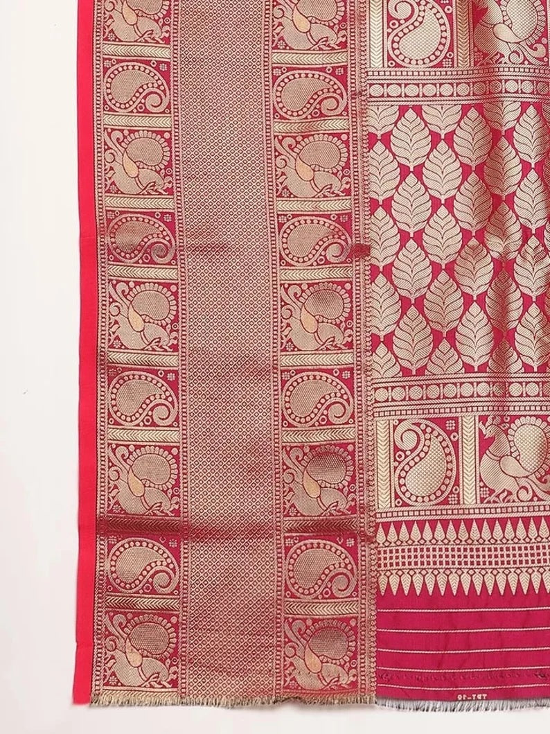 Traditional Banarasi Silk Saree with Gold Zari Weaving Sari & Blouse