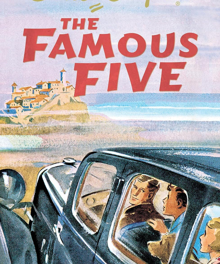 FIVE GO TO SMUGGLER'S TOP  -Paperback