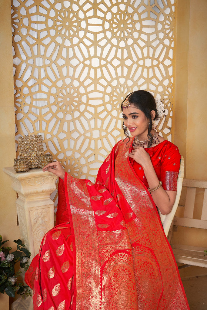 Soft Silk Saree Weaving Banarasi Jari Work Sari With Blouse