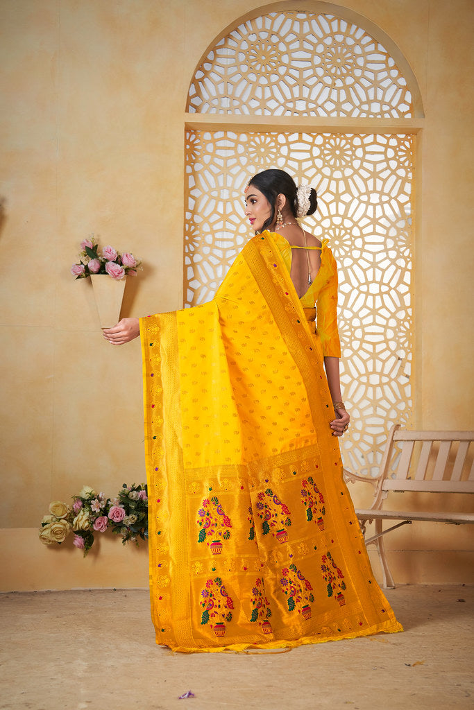 Soft Silk Saree Weaving Banarasi Jari Work Sari With Blouse