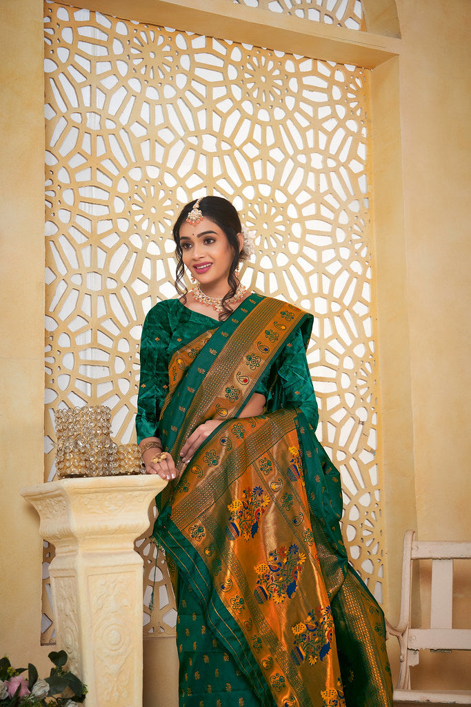 Soft Silk Saree Weaving Banarasi Jari Work Sari With Blouse