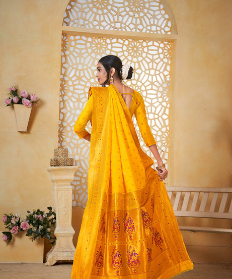 Soft Silk Saree Weaving Banarasi Jari Work Traditional Sari With Blouse