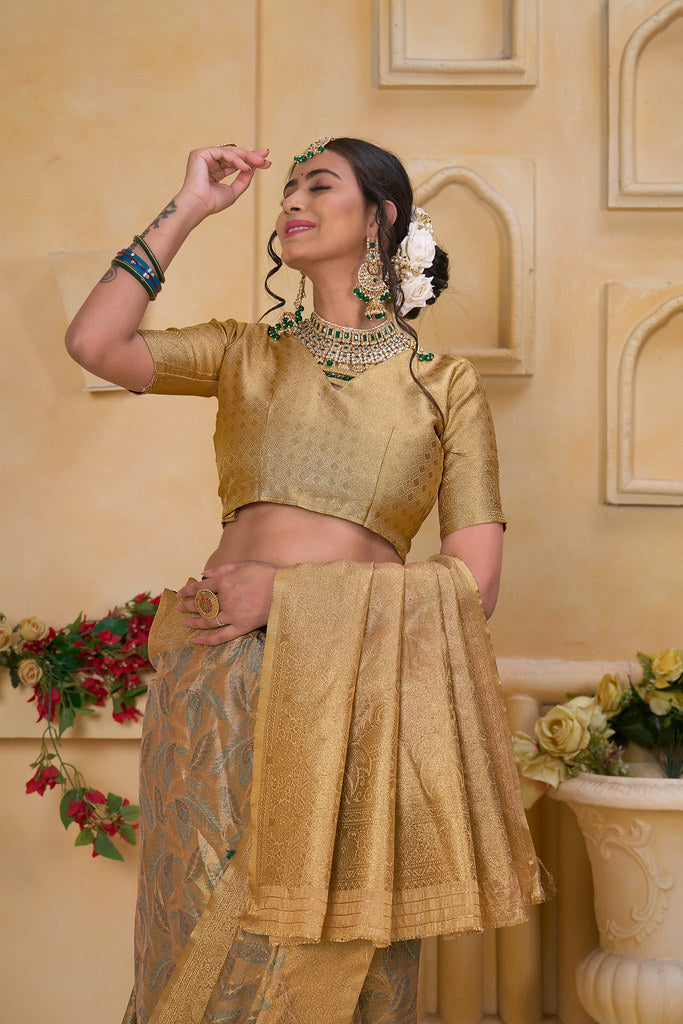 Women's Pure Tissue Wedding Traditional Wear Saree With Blouse