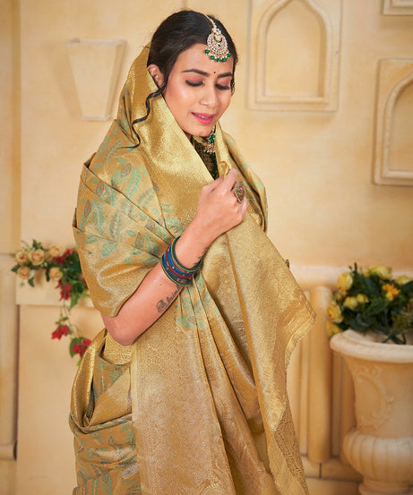 Women's Pure Tissue Wedding Traditional Wear Saree With Blouse