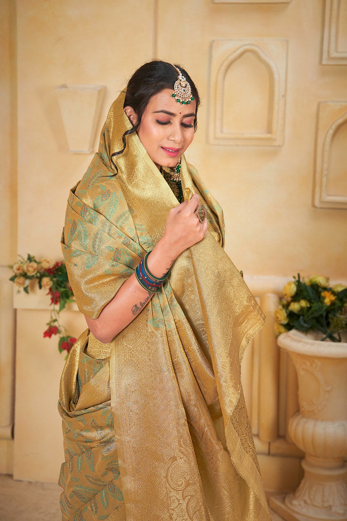 Women's Pure Tissue Wedding Traditional Wear Saree With Blouse