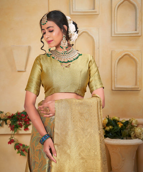 Women's Pure Tissue Wedding Traditional Wear Saree With Blouse