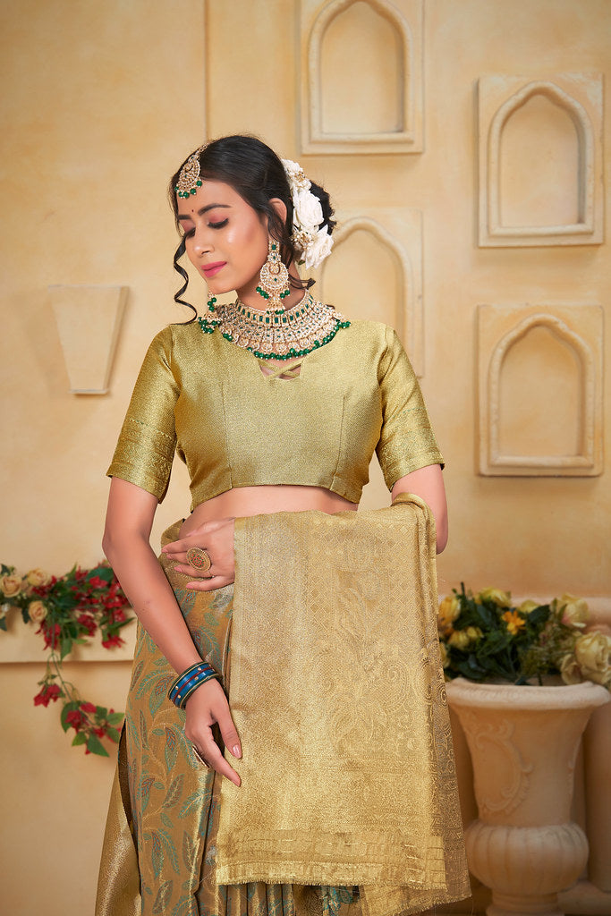 Women's Pure Tissue Wedding Traditional Wear Saree With Blouse