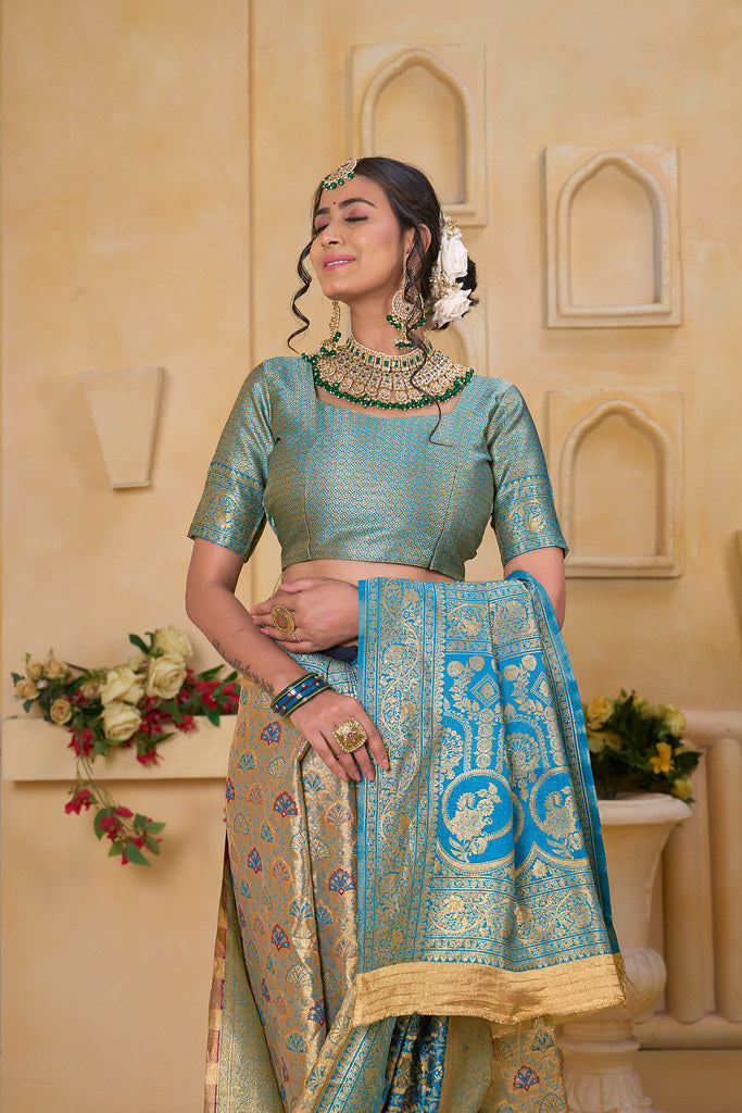 Traditional Wear Elegant Designer Saree, Pure Tissue Sari With Blosue