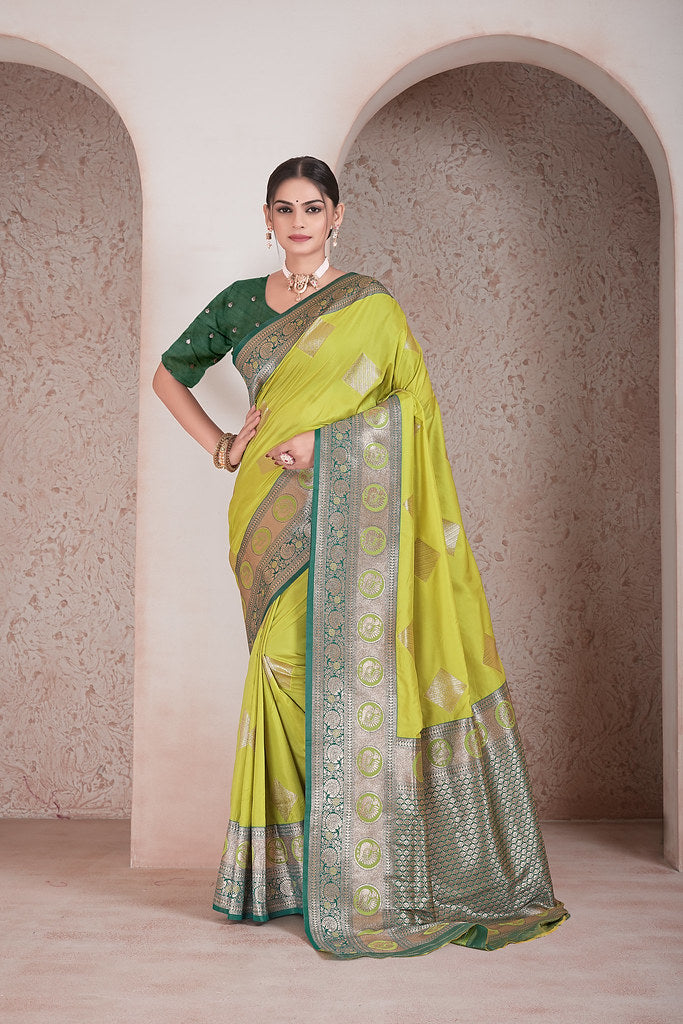 Traditional Soft Silk Saree Weaving Heavy Banarasi Pallu Sari With Blouse