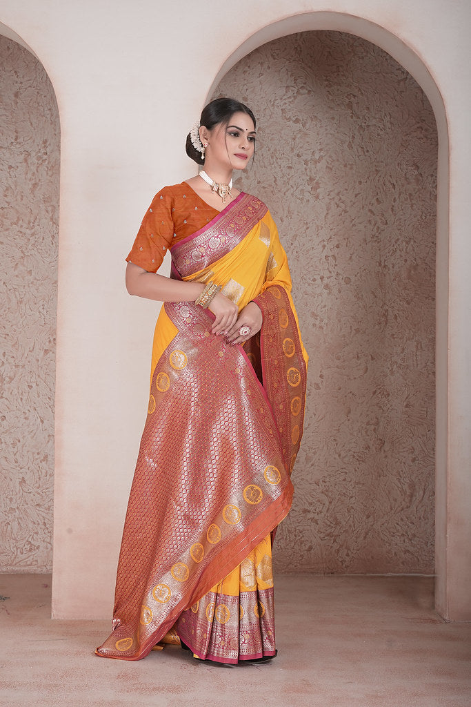 Traditional Soft Silk Saree Weaving Heavy Banarasi Pallu Sari With Blouse