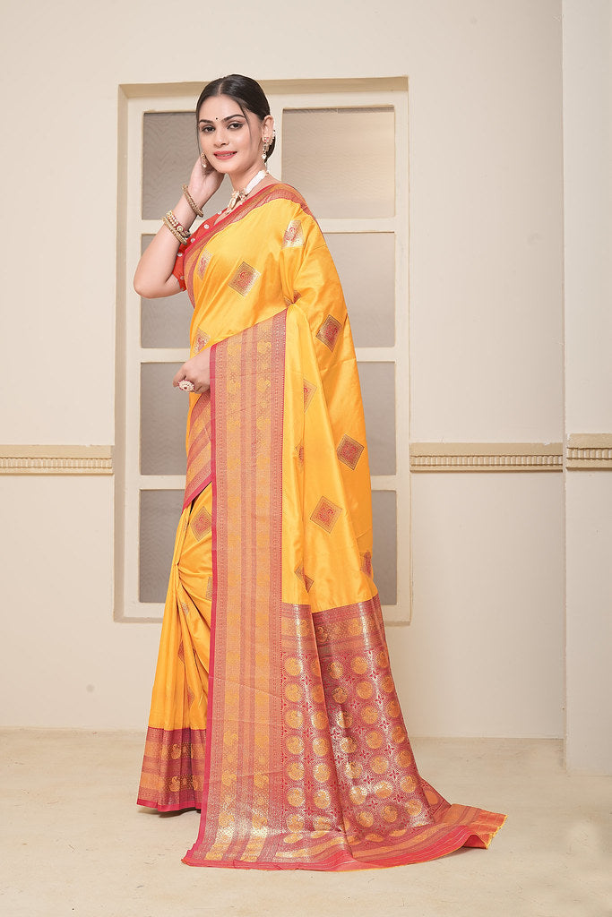 Women's Soft Silk Beautiful Sari Heavy Banarasi Saree With Blouse