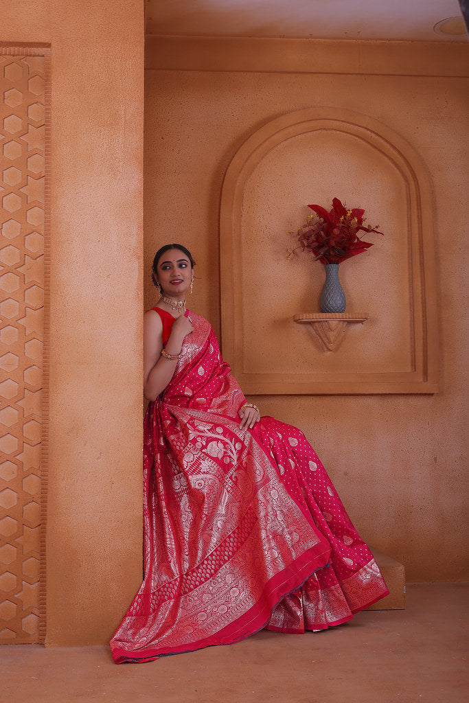 Women's Soft Silk Sari Beautiful Traditional Heavy Banarasi Saree With Blouse