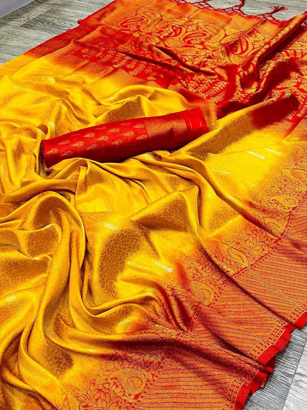 Soft Kubera Pattu Sari With Contrast Tassels,Facny Sari & Blouse