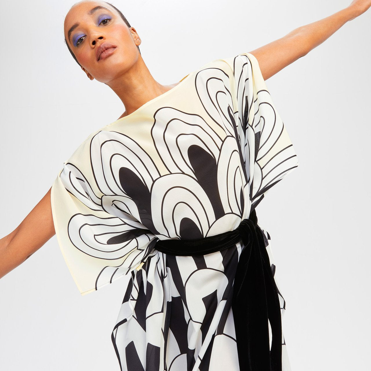 Lightweight Silk Crepe Kaftan Dress - Flowy and Stylish Women's Caftan