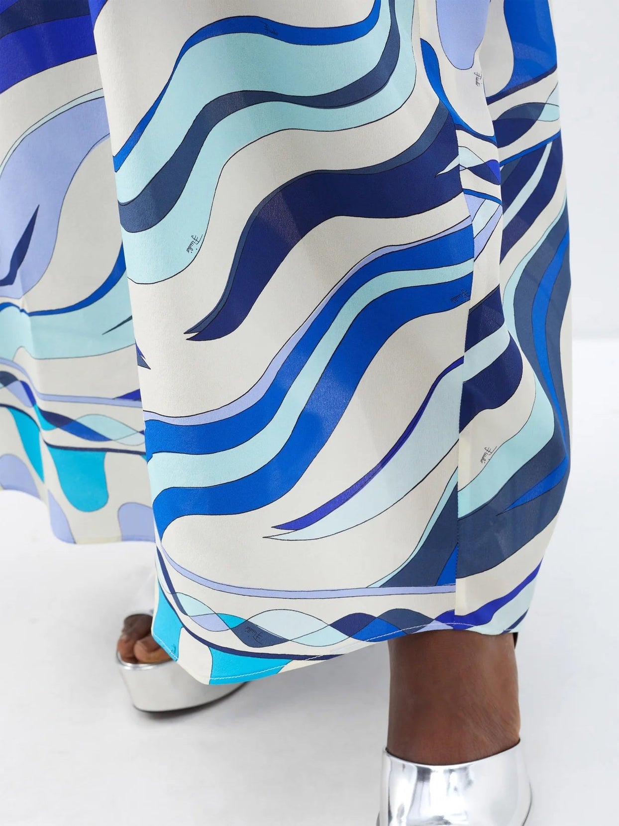 Luxurious Satin Silk Kaftan - Perfect for Lounge or Evening Wear Caftan