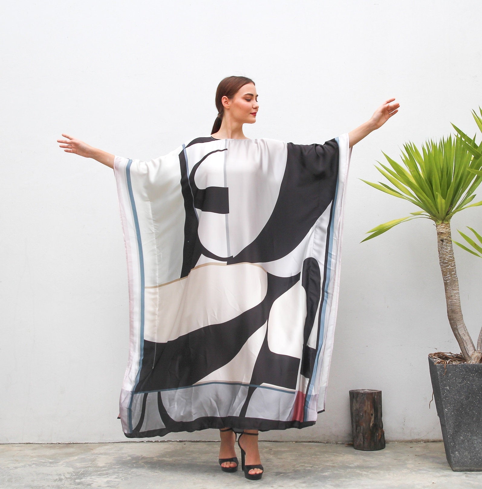 Women's Satin Silk Kaftan - Lightweight and Comfortable Caftan For Women's