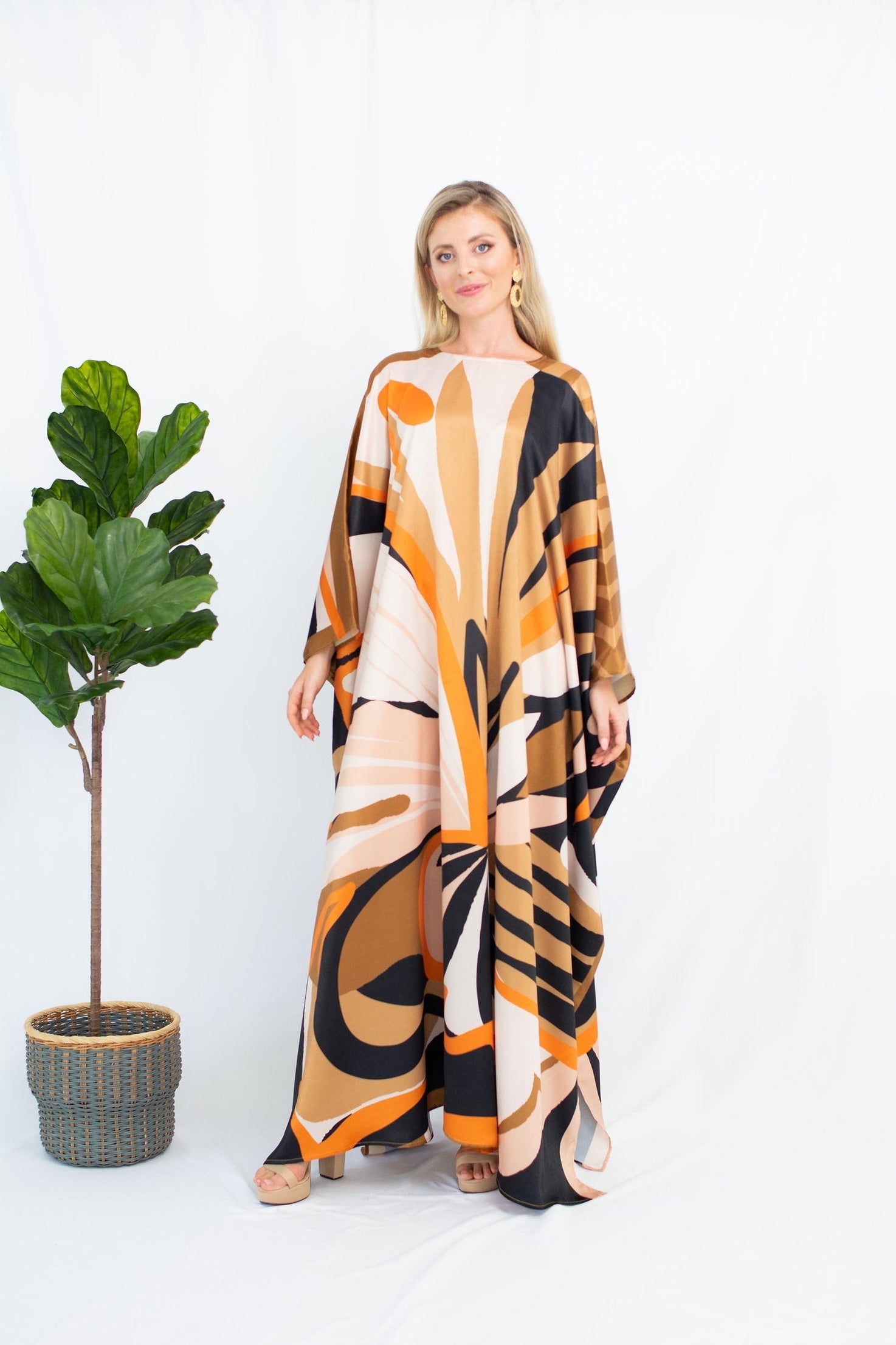 Elegant Women's Stylish Kaftan – Lightweight and Flowy Caftan