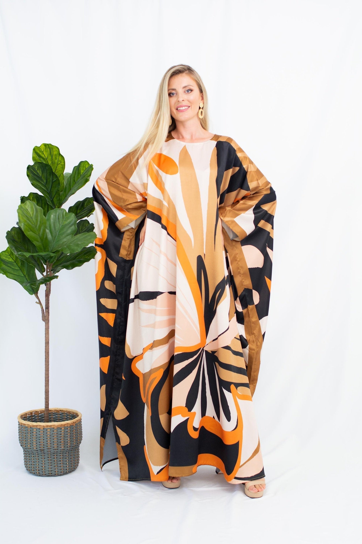 Elegant Women's Stylish Kaftan – Lightweight and Flowy Caftan