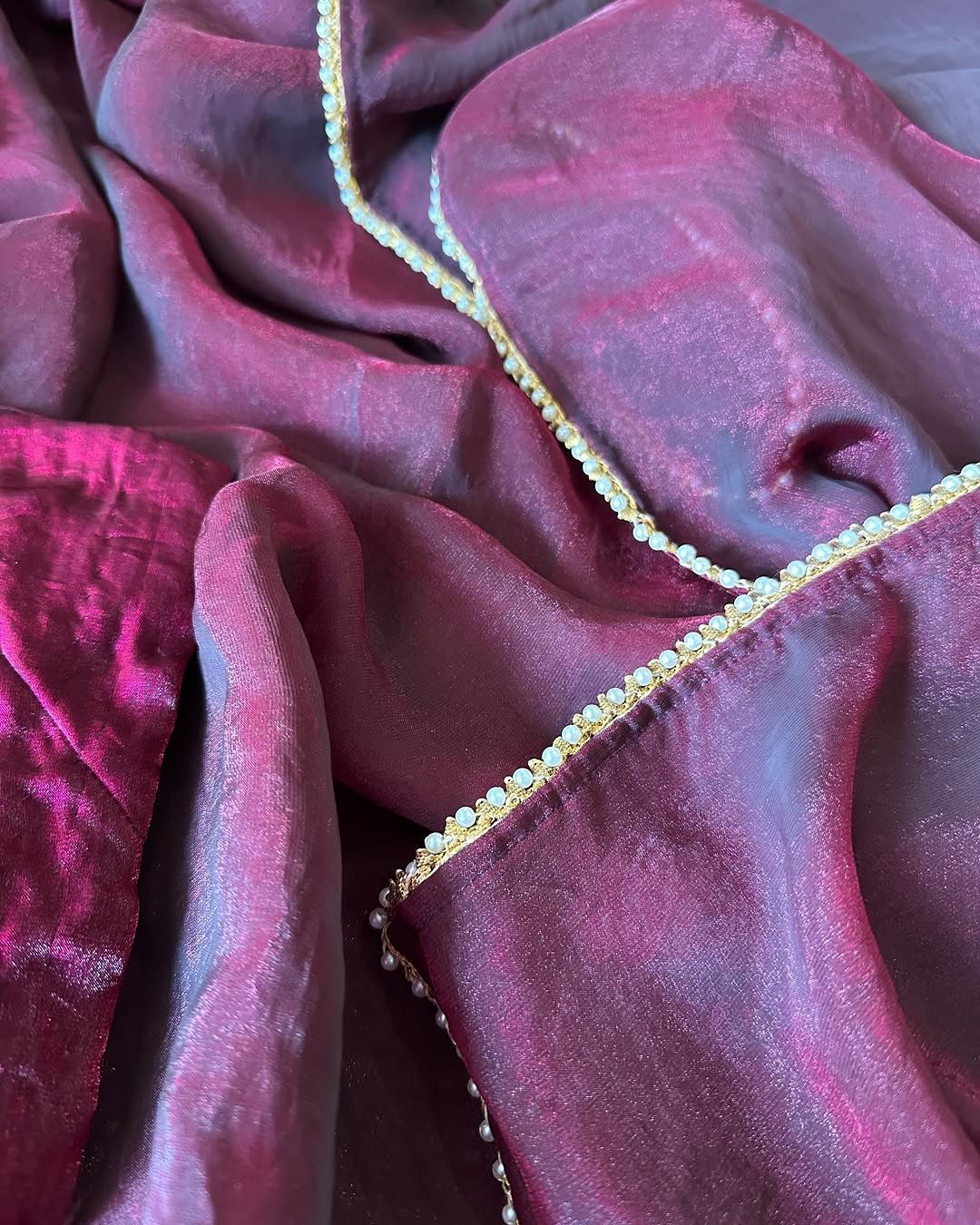 Pure Fendi Satin Simple Beautifull Traditional Wear Sari With Blouse