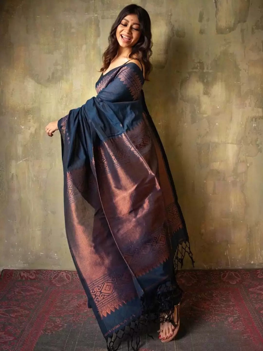 Banarasi Soft Silk Traditional Wear Wedding Sari With Blouse