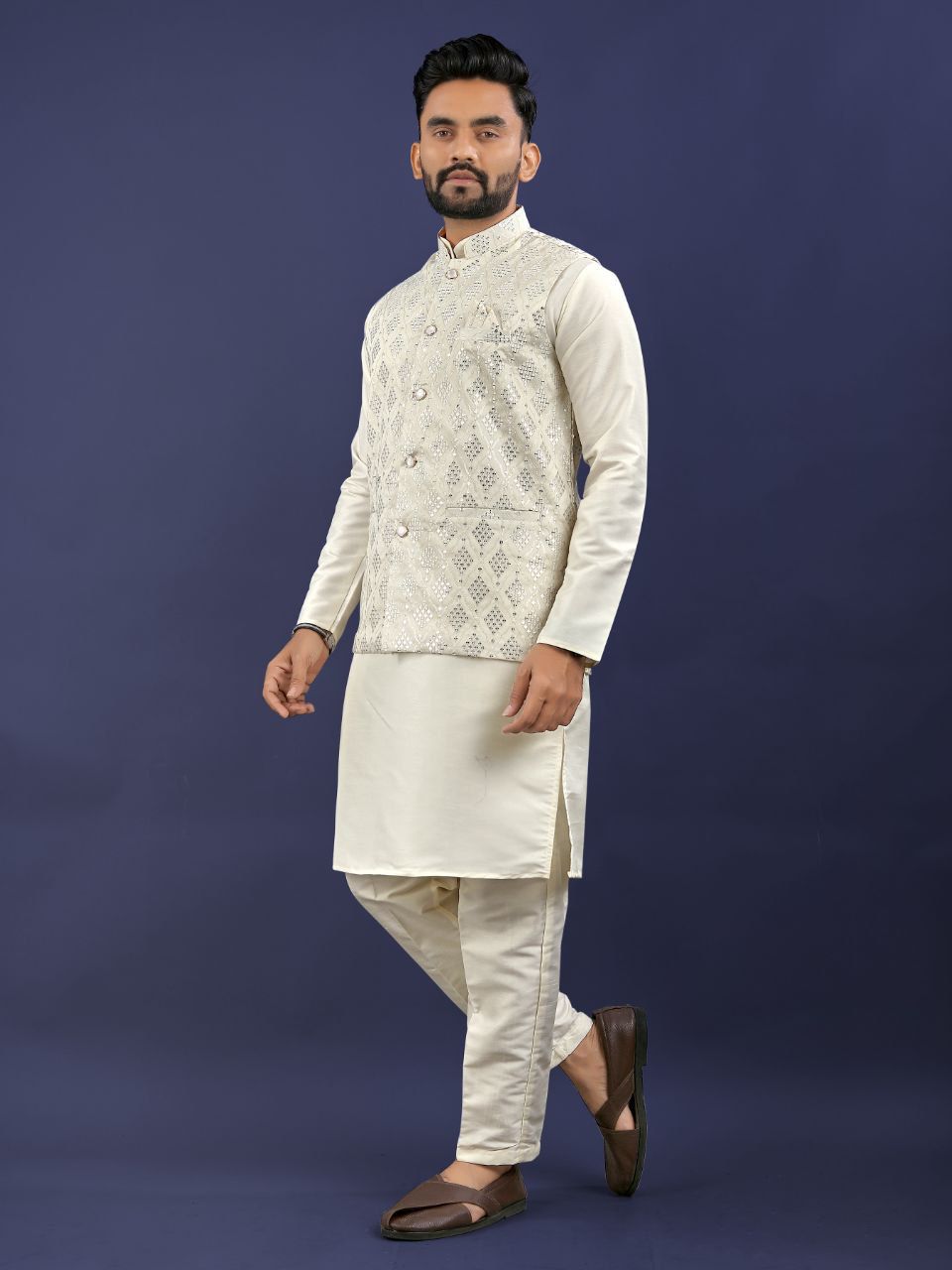 Premium Pure Silk Traditional Wear Kurta Pajama Set For Men's