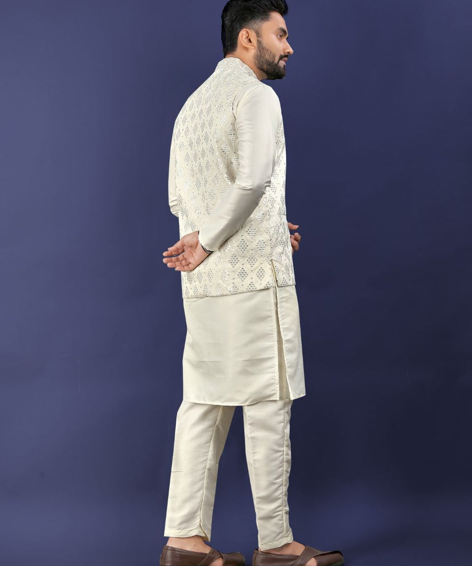 Premium Pure Silk Traditional Wear Kurta Pajama Set For Men's