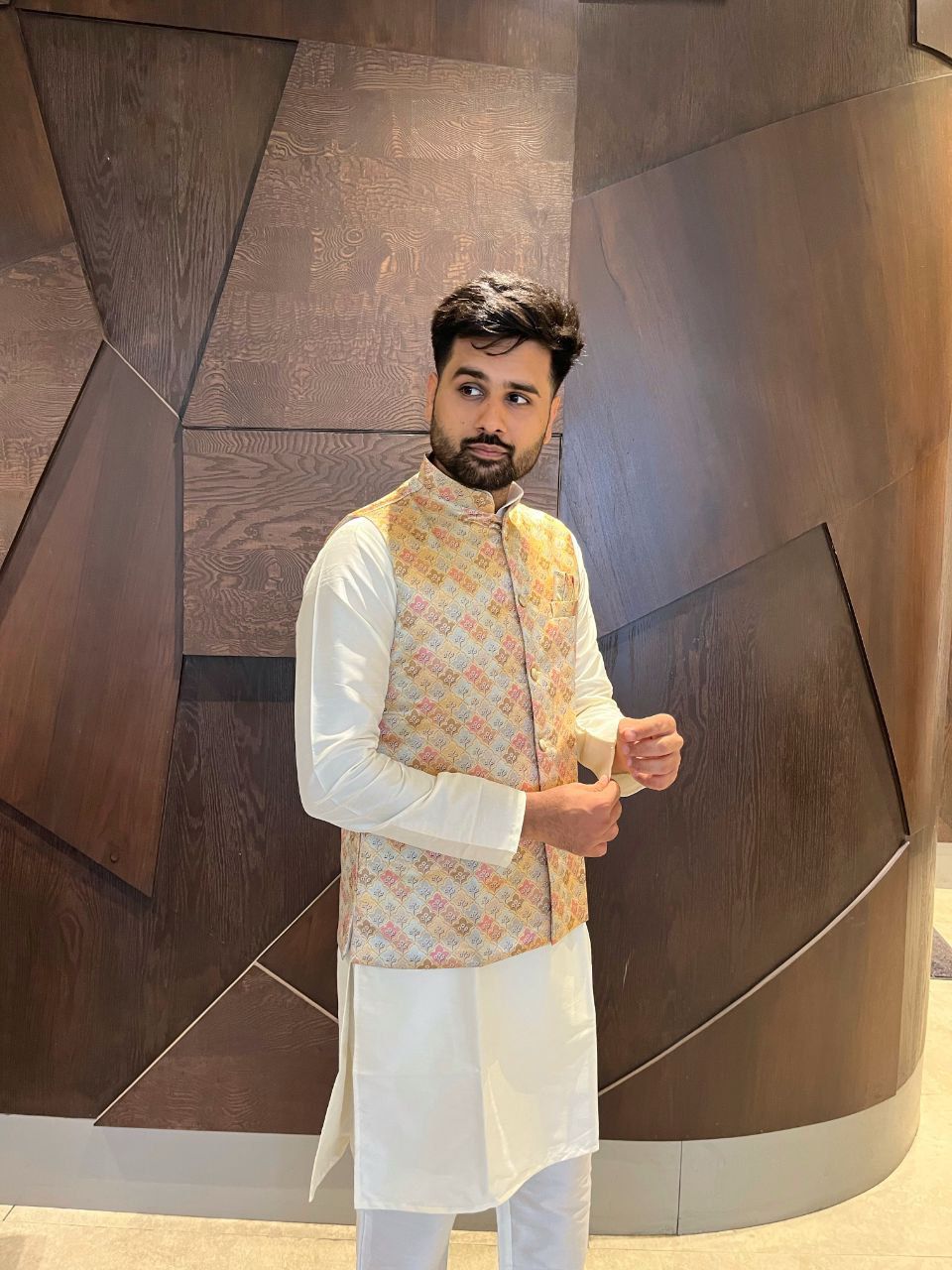 Traditional Wear Pure Cotton Kurta With Koti Set For Men's