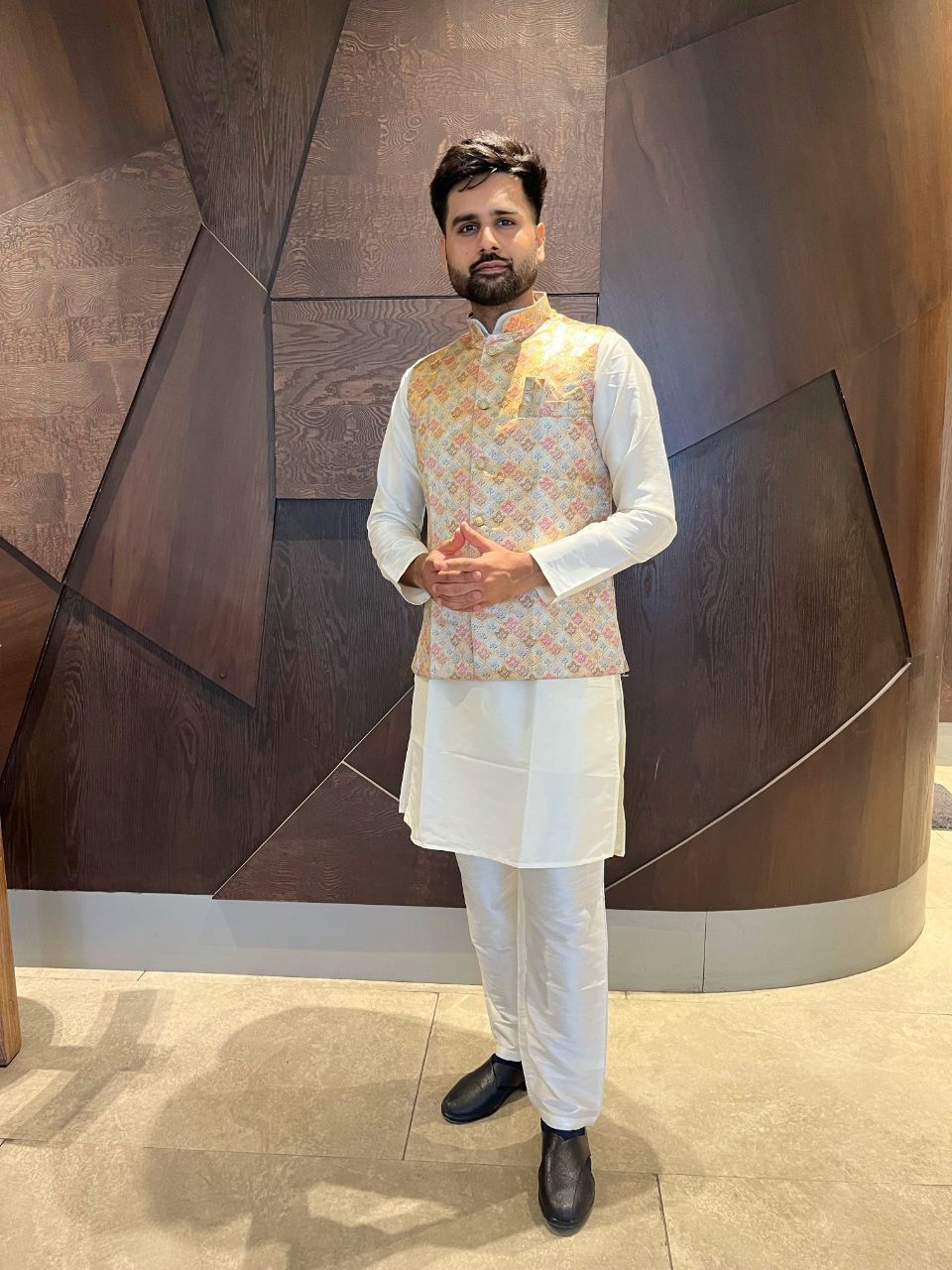 Traditional Wear Pure Cotton Kurta With Koti Set For Men's