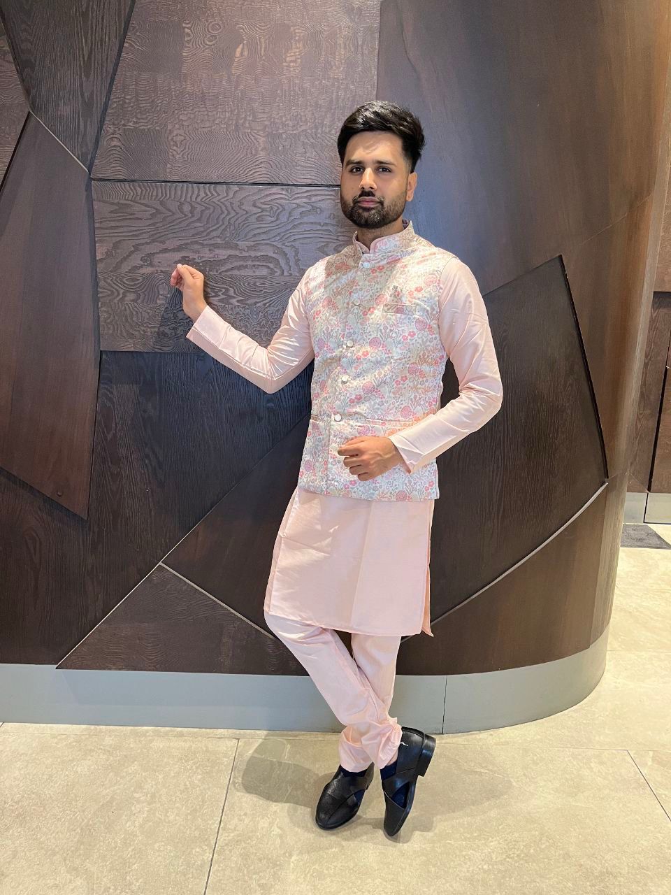 Traditional Wear Pure Cotton Kurta With Koti Set For Men's