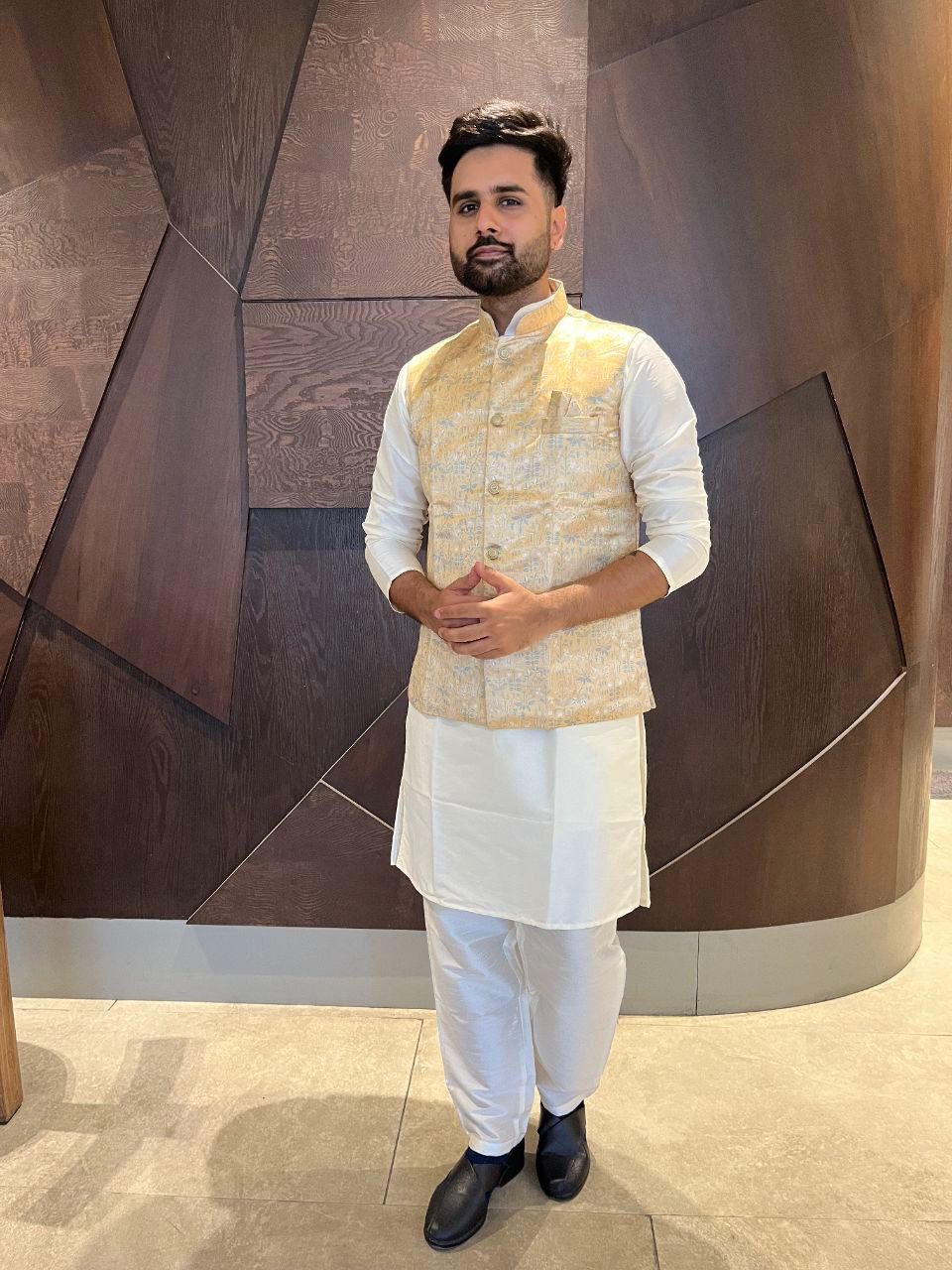 Traditional Wear Pure Cotton Kurta With Koti Set For Men's