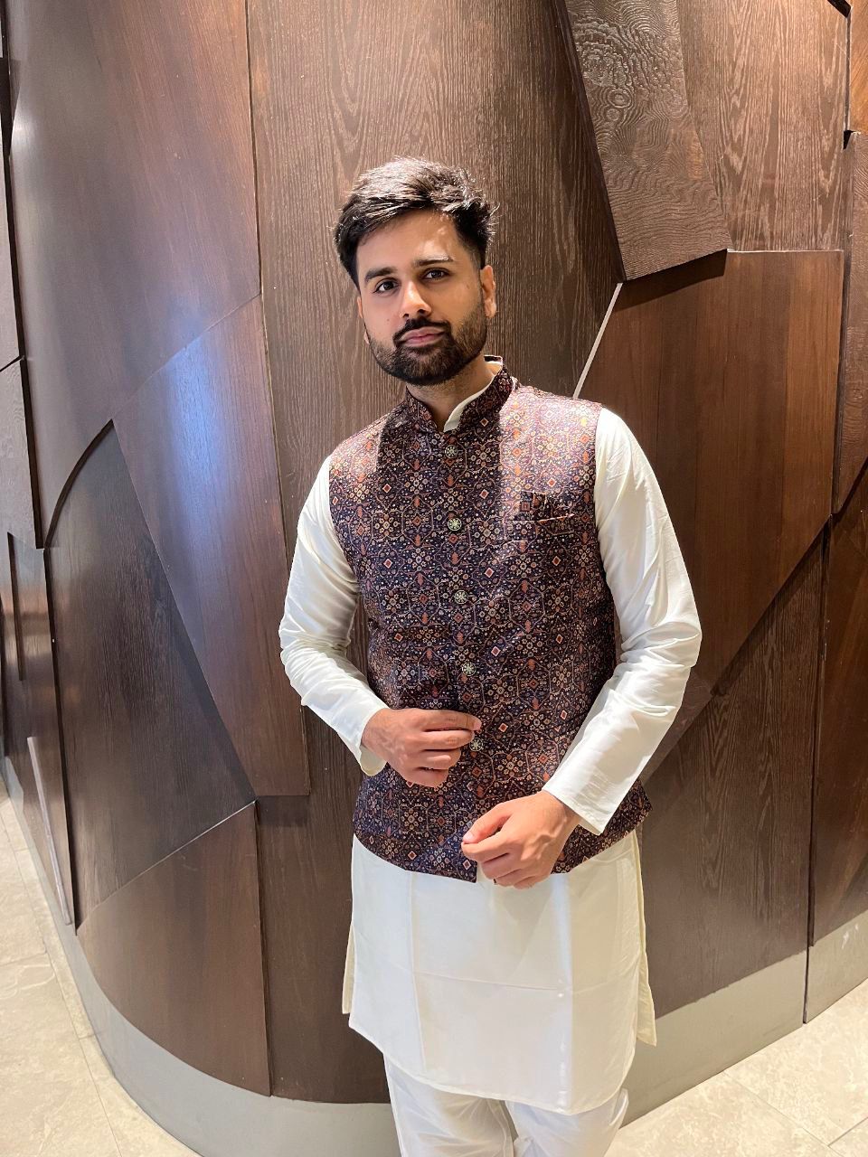 Traditional Wear Pure Cotton Kurta With Koti Set For Men's
