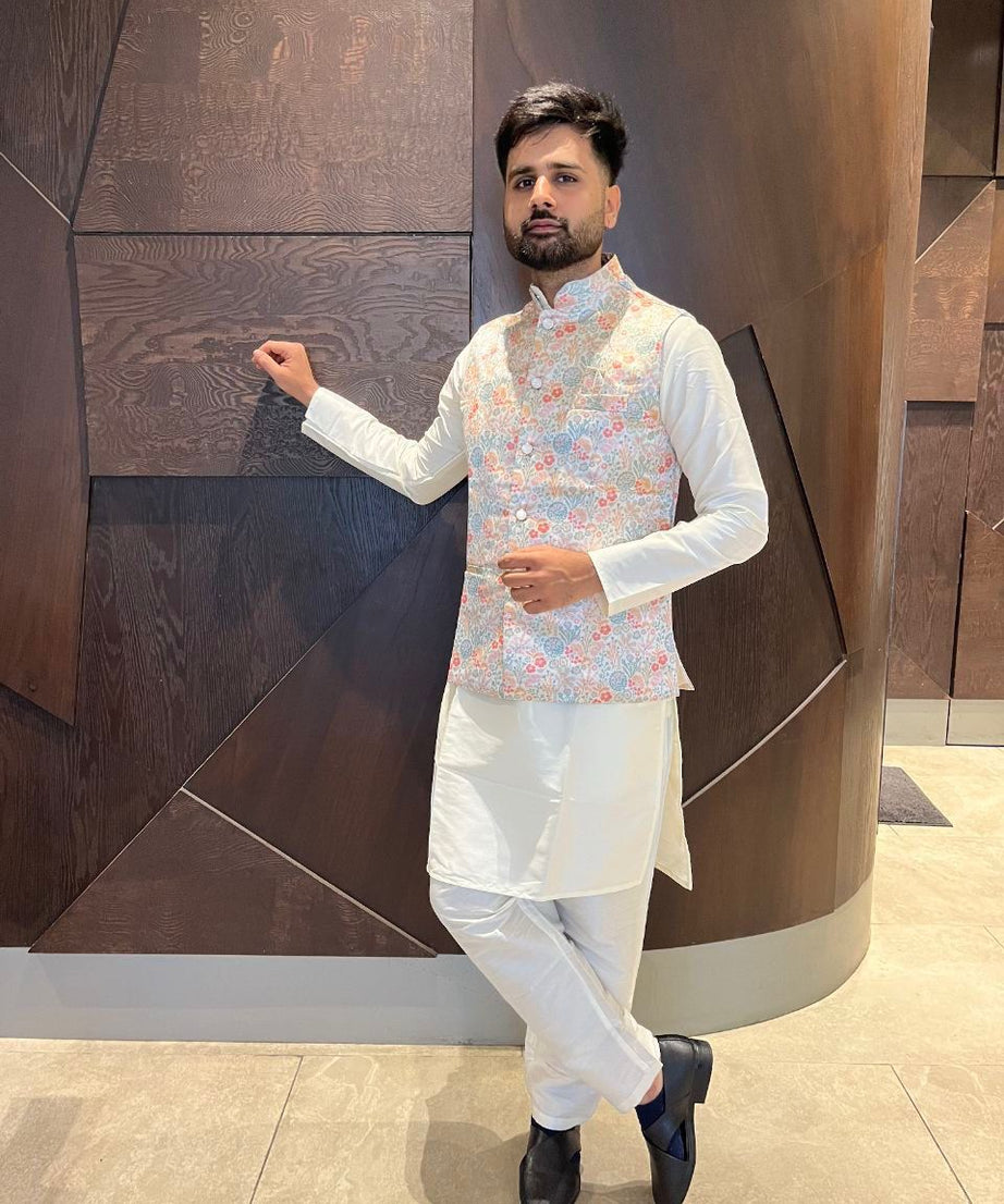 Traditional Wear Pure Cotton Kurta With Koti Set For Men's