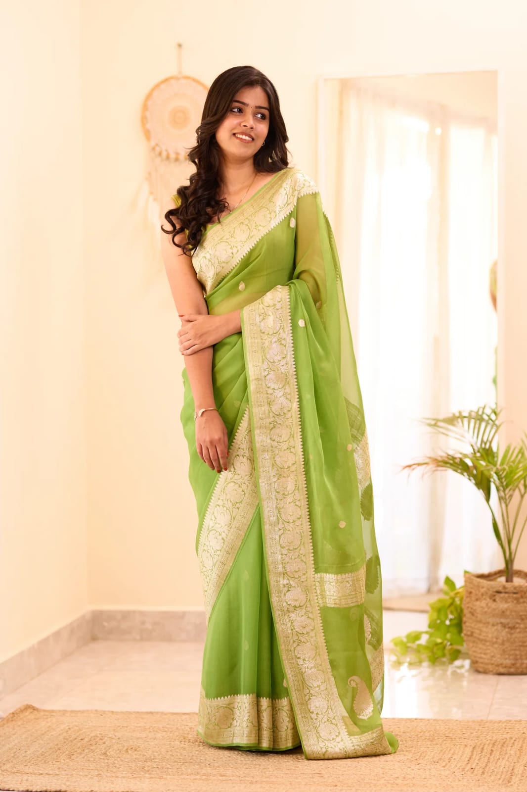 Soft Lilan Slab Attractive Charmfull Beautiful Simple Saree With Blouse