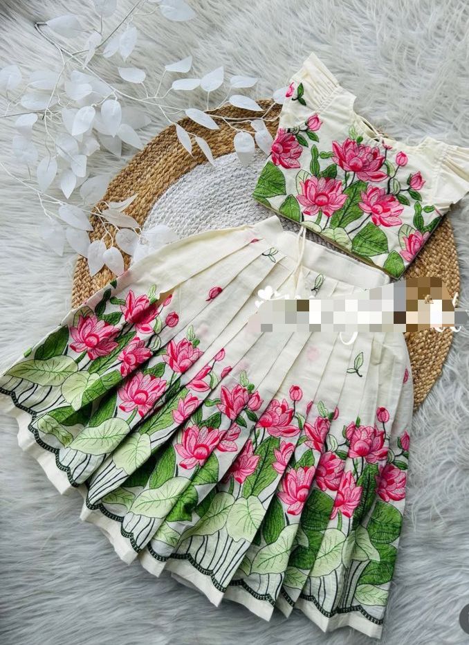 Flower Printed Design Pure Cotton Border Threads Work Lehenga Choli