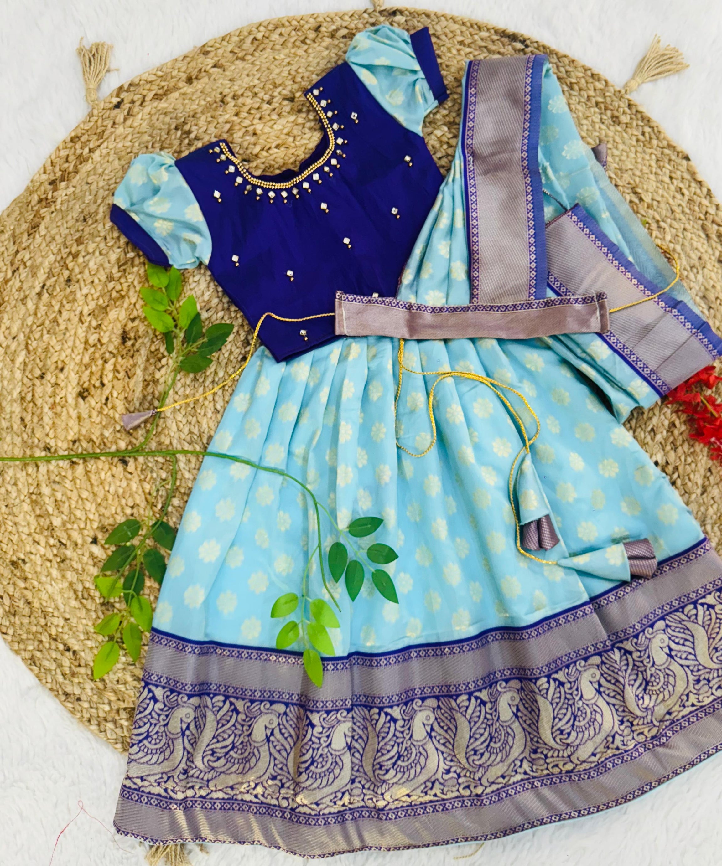 Girls & Kids Kanjivaram Weaving Silk Traditional Lehenga Choli & Blouse