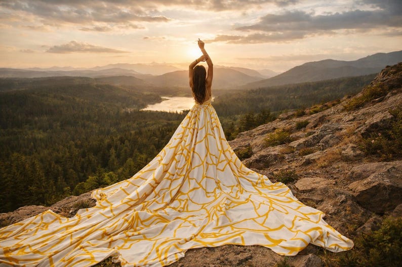 Beach Sunset Flying Dress Elegant Vacation Photoshoot Long Flying Dress