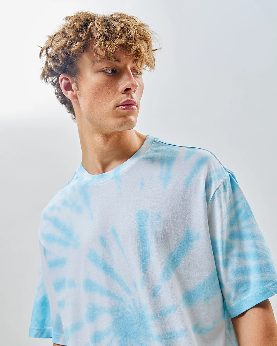 Men's White & Blue Tie & Dye Oversized T-shirt