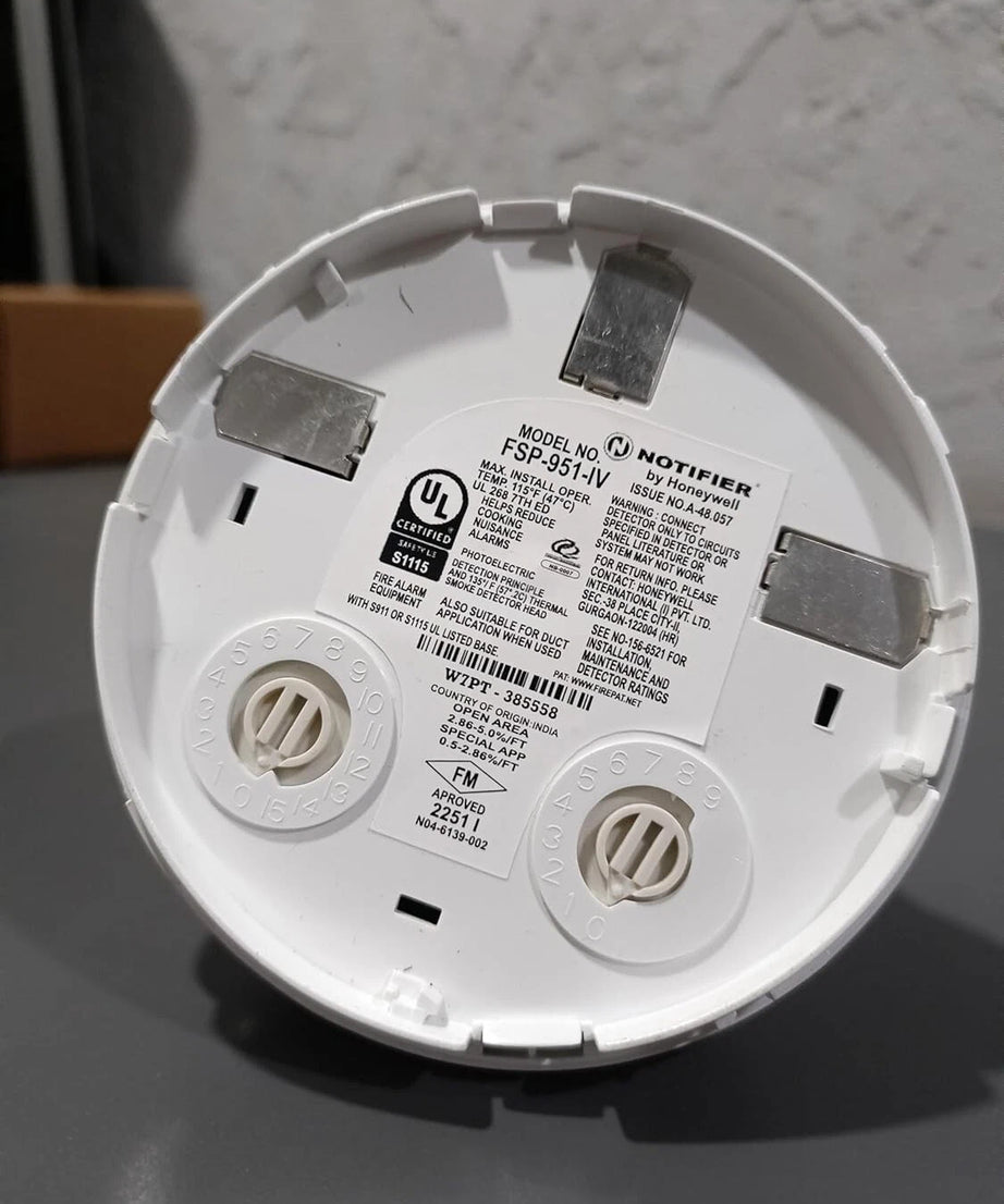 NOTIFIER FSP-951-IV Intelligent Photoelectric Smoke Sensor
