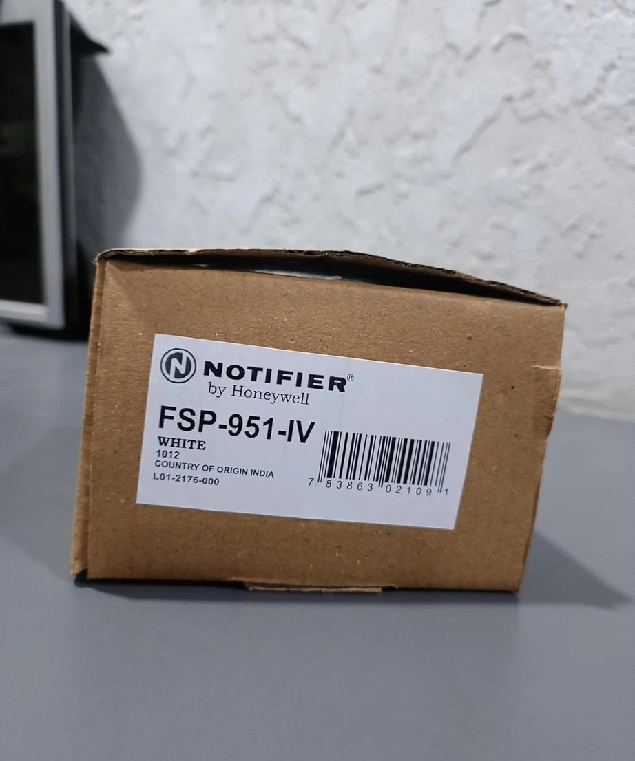 NOTIFIER FSP-951-IV Intelligent Photoelectric Smoke Sensor