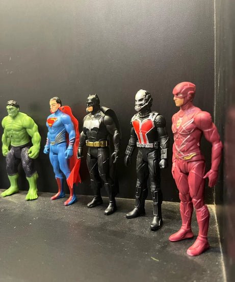 Avengers Superhero Action Figure Toy Set of 10